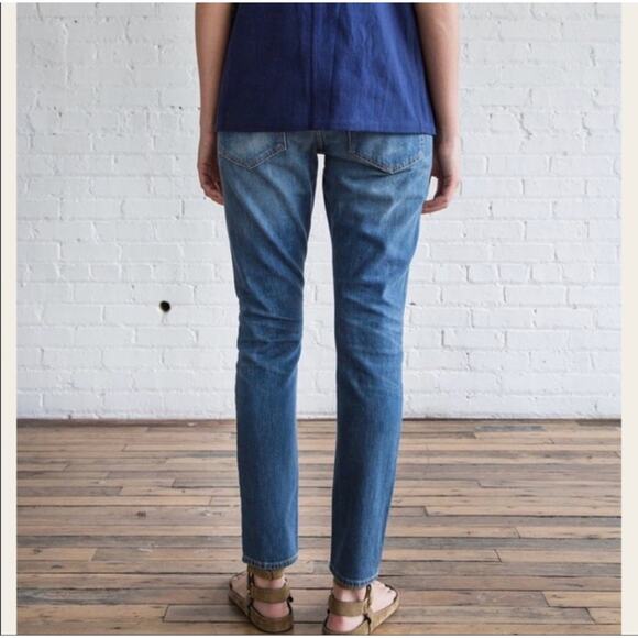 6397 Baggy Jean in Classic Vintage Wash Distressed Slouchy fit - Picture 3 of 14